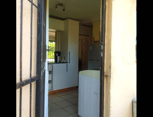 4 BEDROOM HOUSE FOR SALE IN UMLAZI K